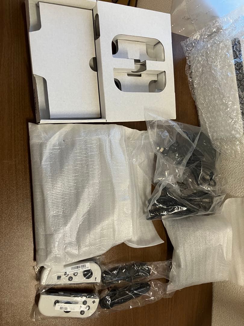 【美品】Switch本体有機EL Joy-Conホワイト SDカード128GB付