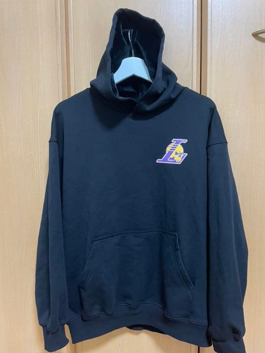 新*り様 極美品WARREN LOTAS LAKERS フーディー　希少品