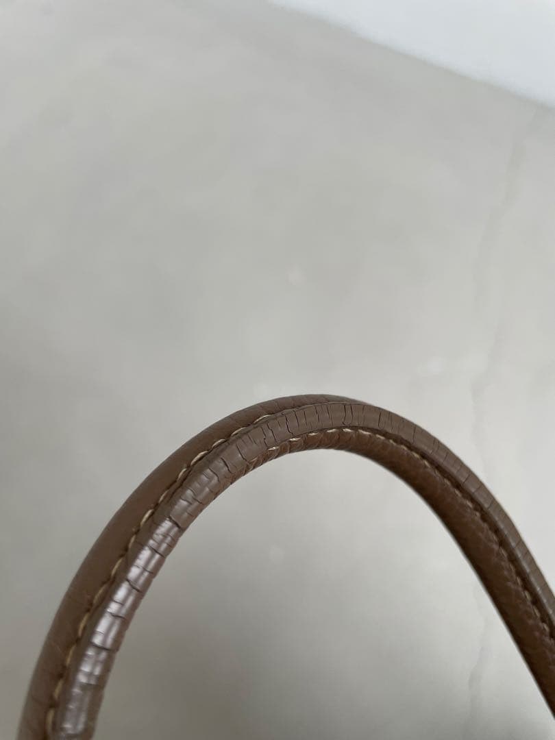 す*り様 ル・ボナー　コンフェッティ　外観美品　内部にペン跡あり