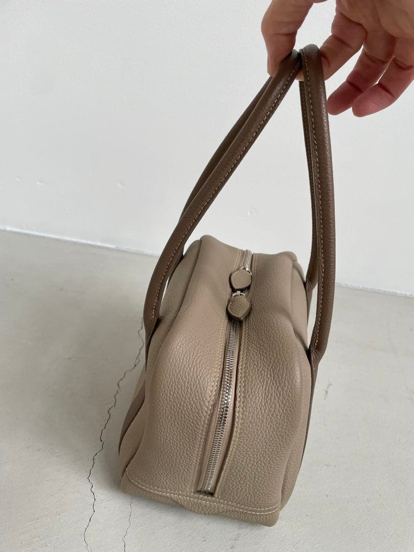 す*り様 ル・ボナー　コンフェッティ　外観美品　内部にペン跡あり