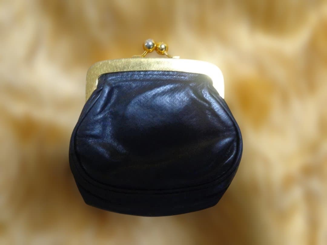 PRADA ブラック レザー がま口 ケース