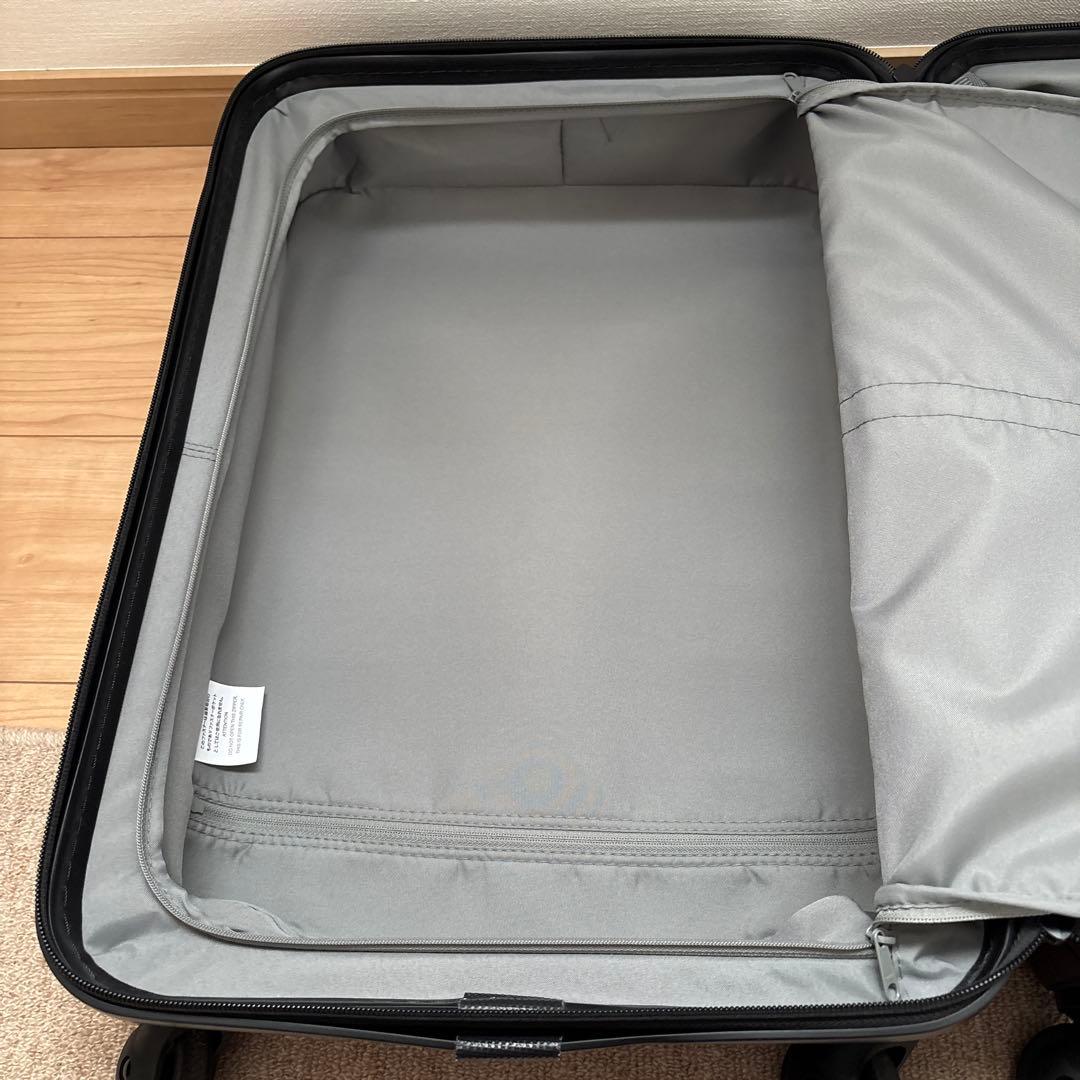 無印良品　キャリーバーの高さを自由に調節できるハードキャリー　36L