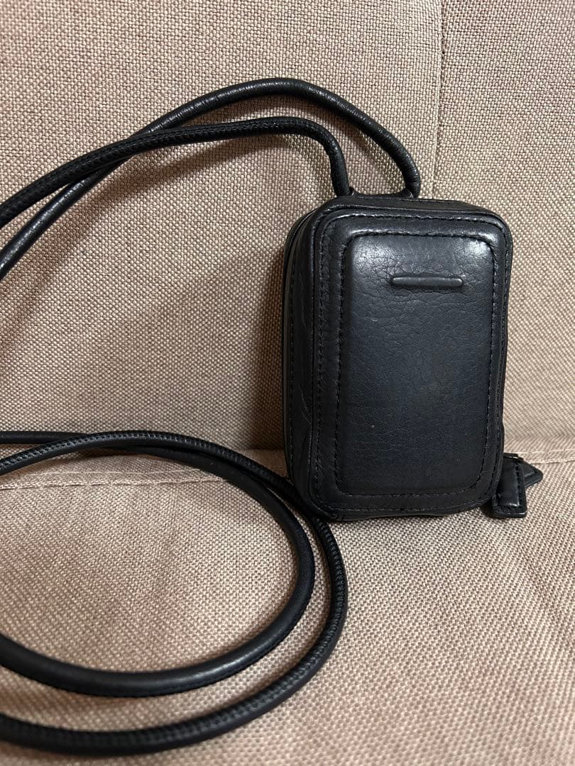 objcts.io ストラップ一体型マイクロバッグ ブラック