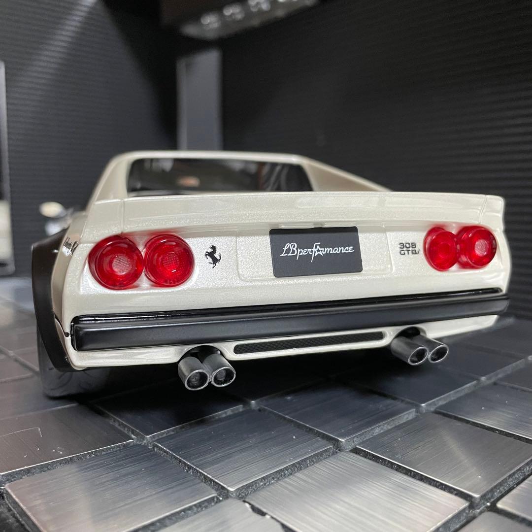 未展示品GTスピリット1/18 フェラーリ308GTB LBワークス400台限定