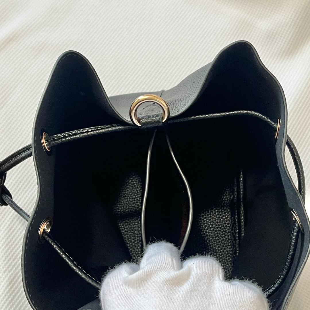 未使用 COACH コーチ ローアン バケット バッグ 黒 ブラック