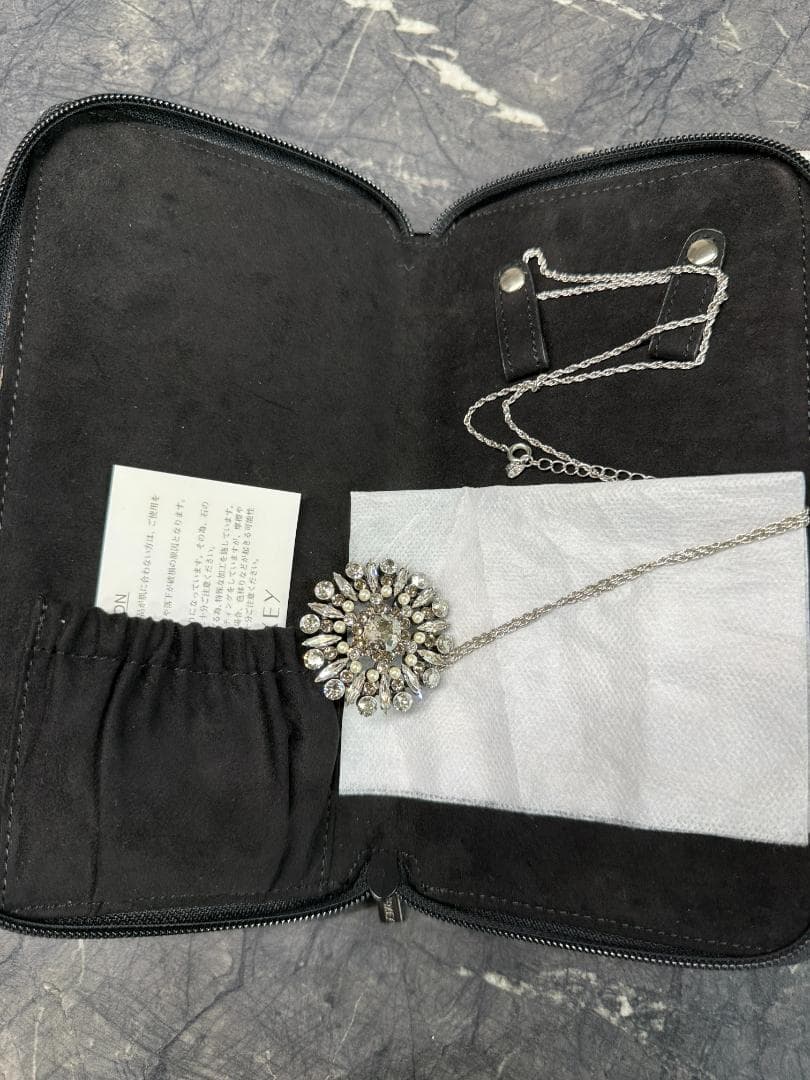 極美品★FOXEYフォクシー ブローチネックレス クリア ラインストーン パール