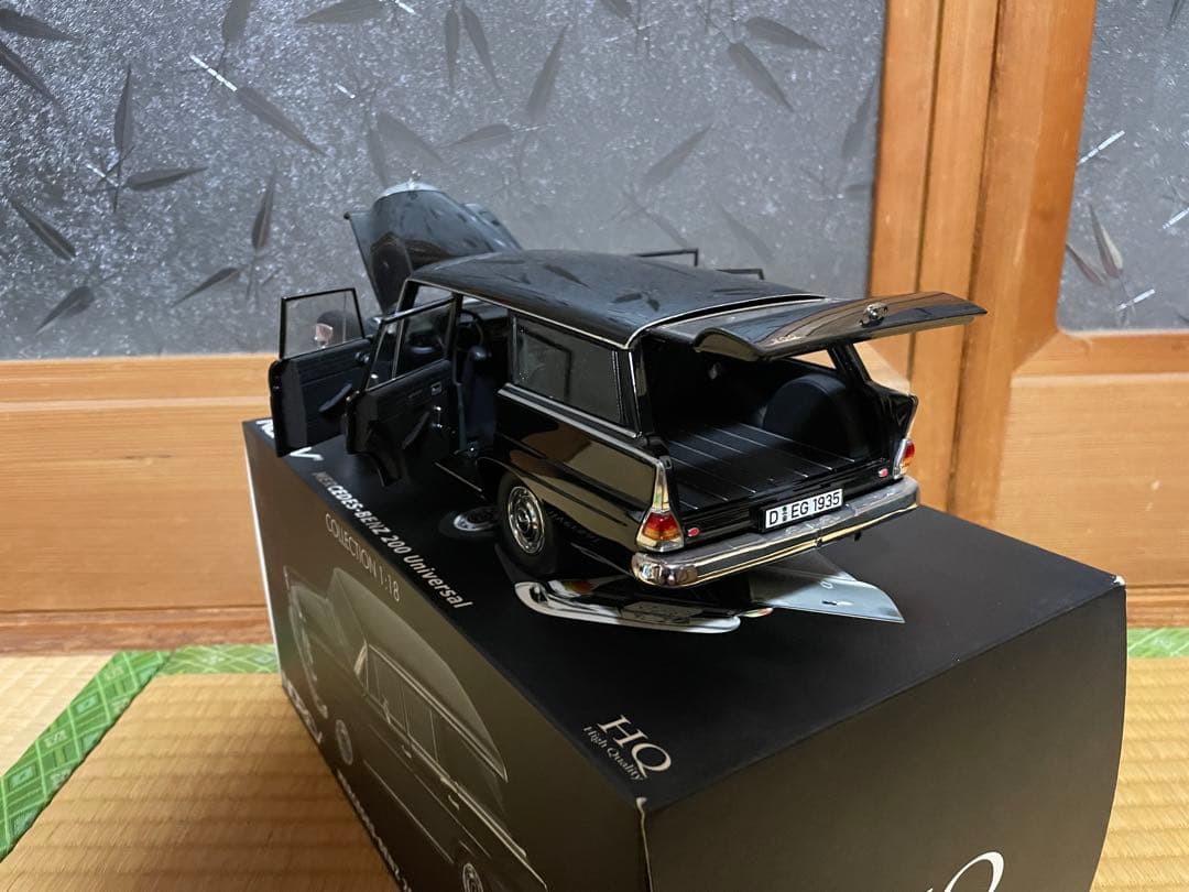 ノレブ1/18 メルセデスベンツ200 ブラック