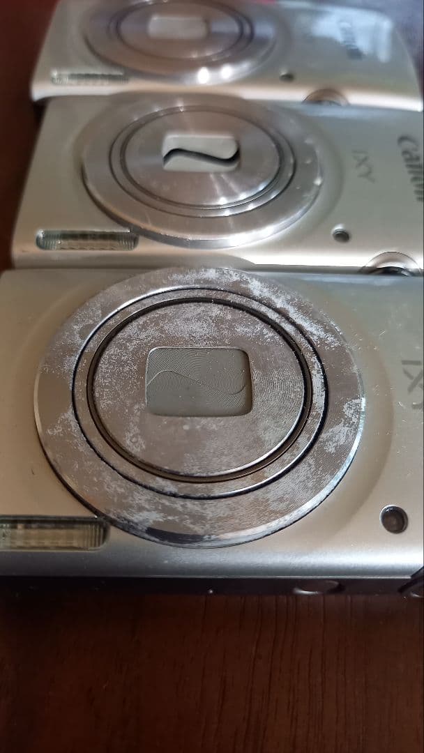 デジカメ Canon IXY 180 ×３ ジャンク