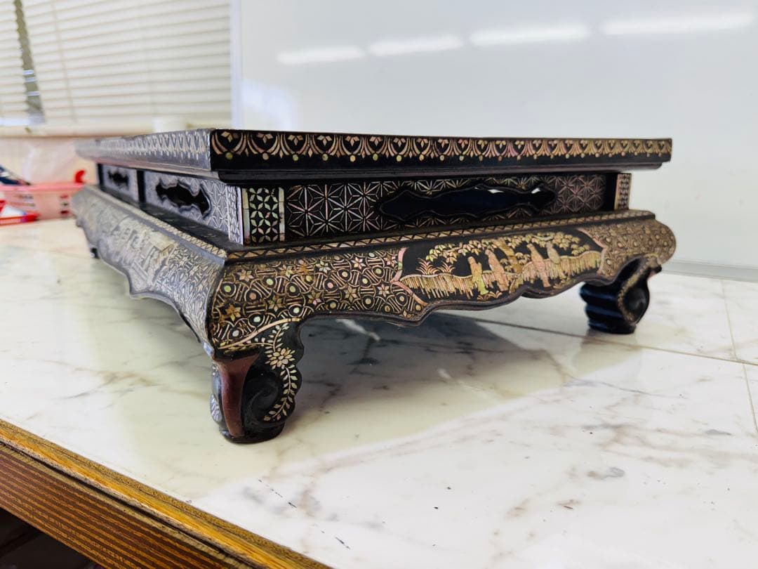 総螺鈿 細工 楼閣人物 長方平卓 61cm花台 飾台 香炉台 木製 猫足 漆芸