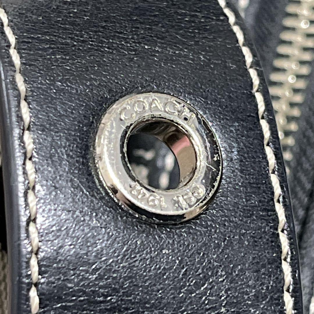 バッグ Y2K COACH Signature Tassel Shoulder Bag