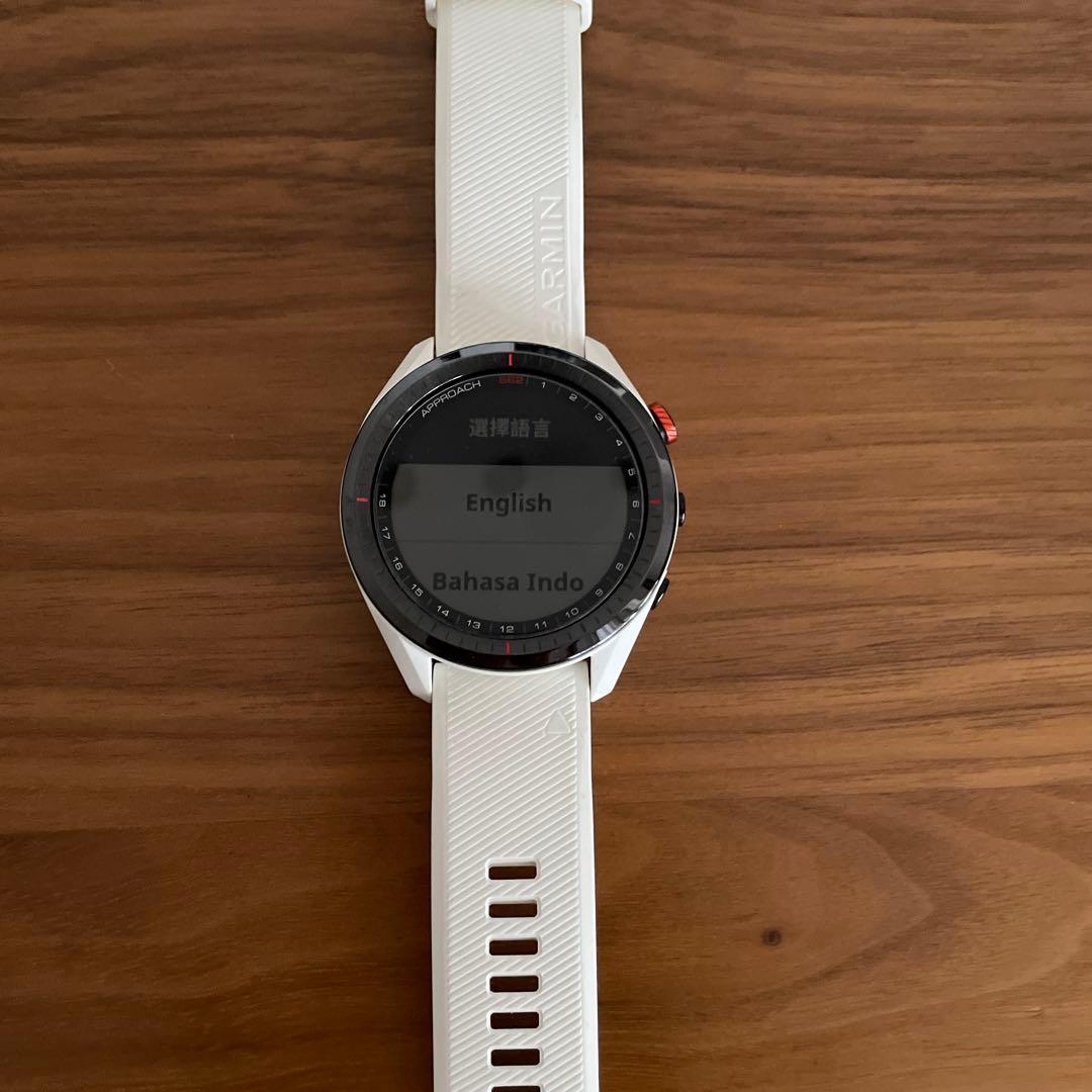極美品 ガーミン S62 アプローチ ホワイト garmin S62