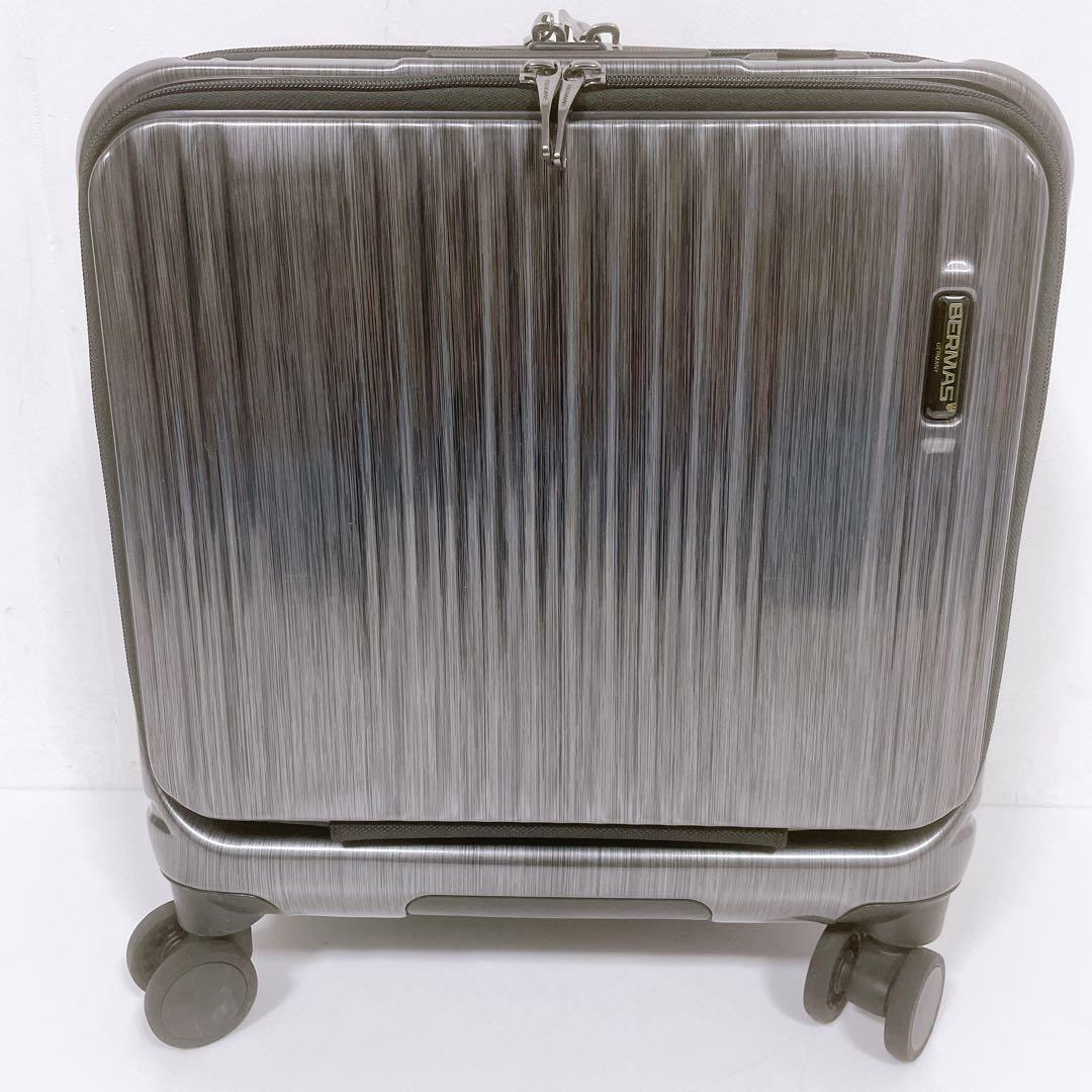 【良品】BERMAS バーマスINTER CITY USB付スーツケース 33L