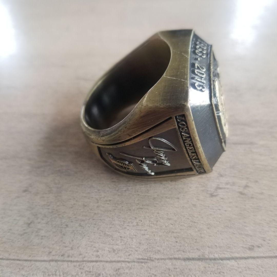 レイカーズ　LA Lakers JERRY BUSS 特大記念リング