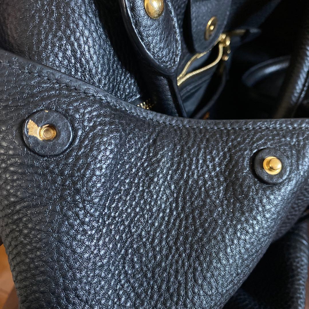 MIU MIU 黒レザー バッグ　ショルダー