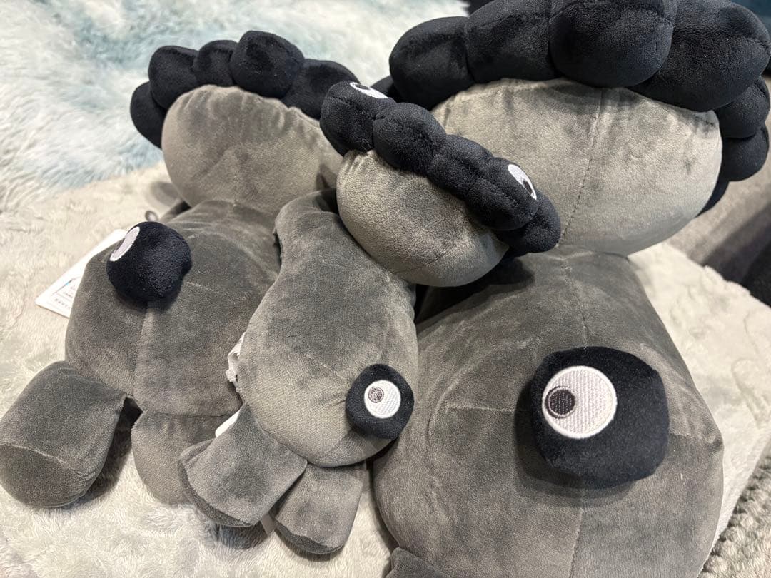 黒ミャクミャク　3体セット