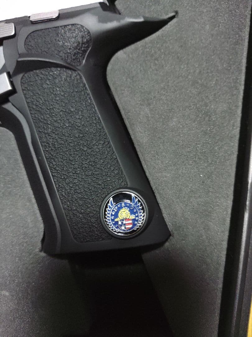 東京マルイ　センチネル ナイン　レオンモデル　バイオハザード　特集雑誌付き