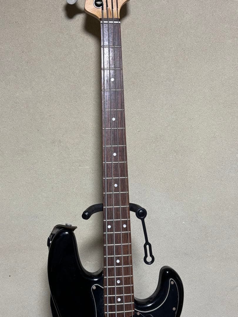 Squierプレシジョンベース