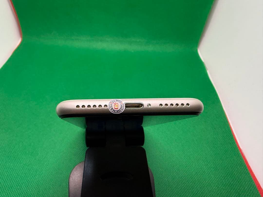 7859 IPHONE SE 第3世代64GB SIMフリー