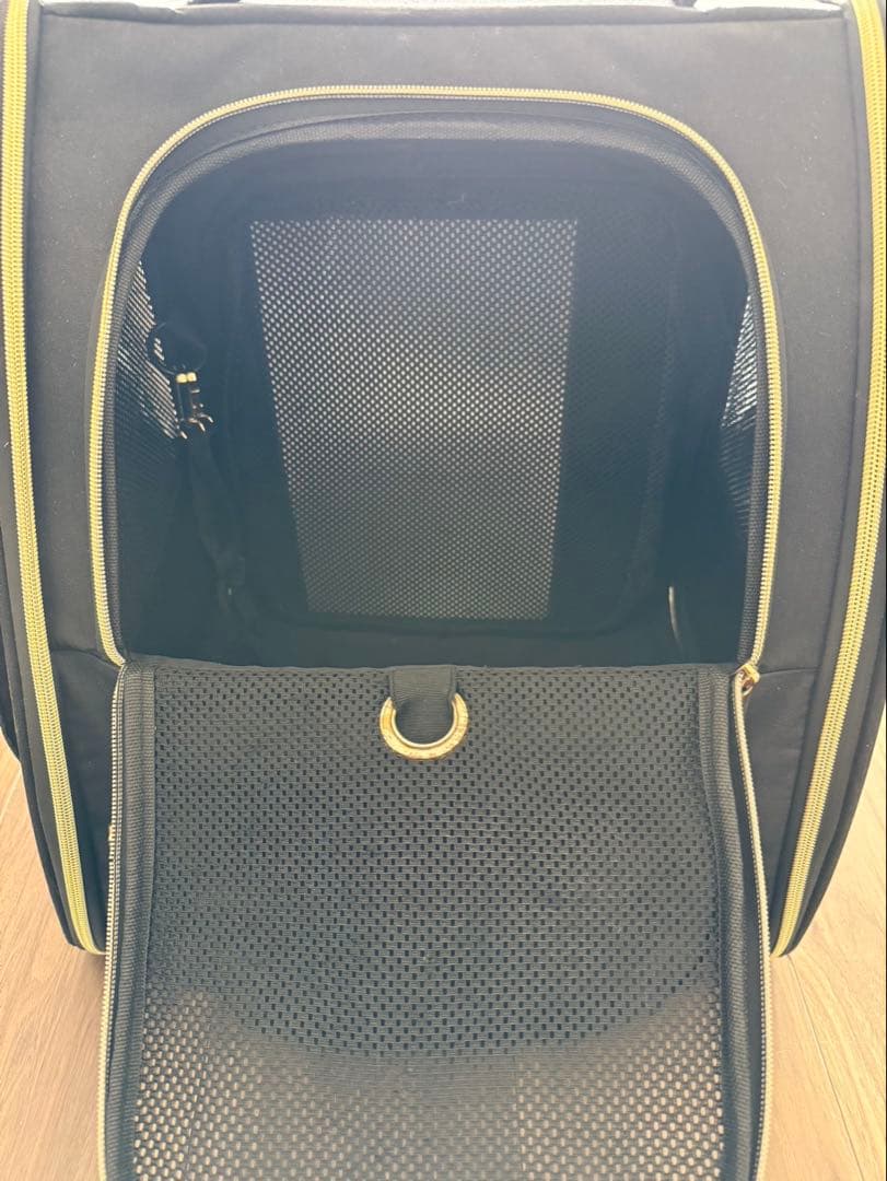 ペット 犬用 猫 高級 キャリーバッグ 黒いナイロン メッシュ素材 ペットバッグ