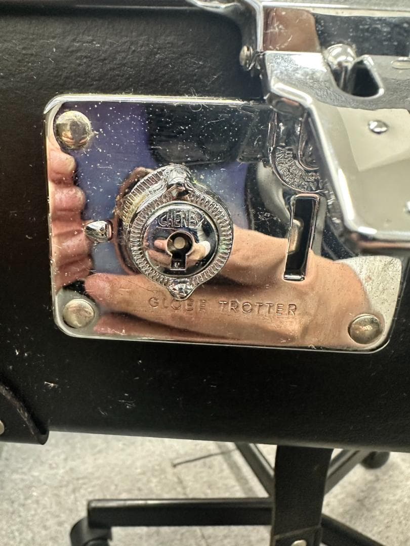 グローブトロッター　レザー　キャリーバッグ