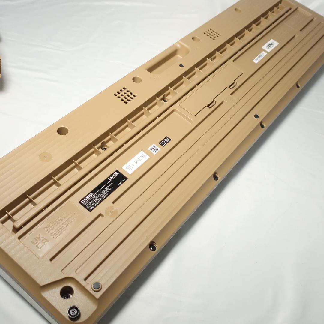 CASIO LK-526 光ナビゲーション キーボード 2022年製 61鍵盤