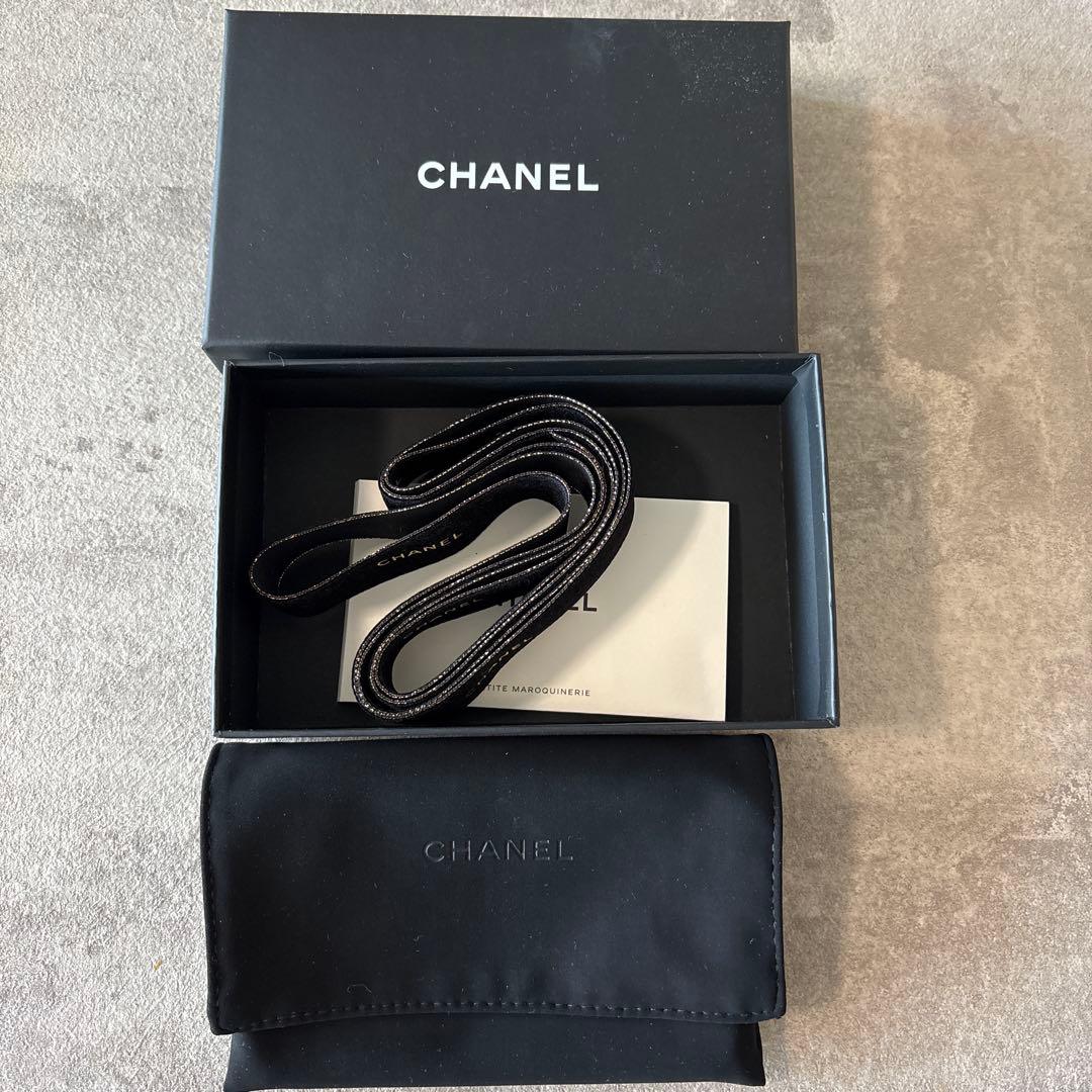 CHANEL クラシックジップパース　ラムスキン　ブラック　ゴールド金具