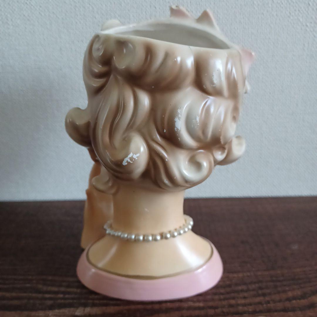 ビンテージ レディヘッドベース 陶器製の置物　ピンクのドレスに頬に手を添えた女性