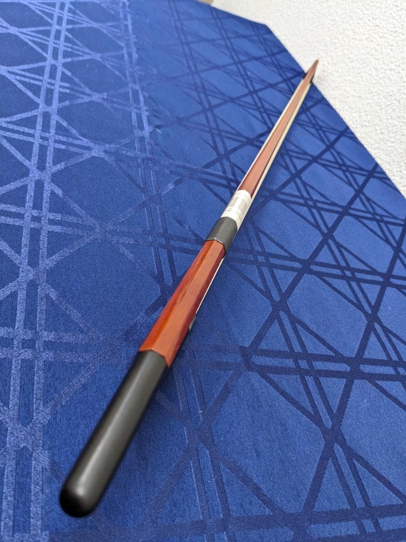 コントラバス弓　新品　銀線のところがおしゃれ