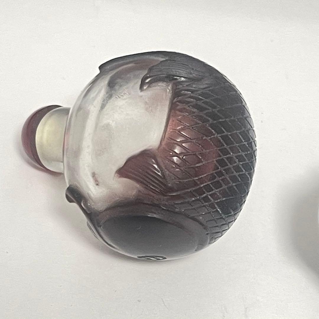 鼻煙壺　嗅ぎタバコ入れ　中国美術　ガラス工芸　　アンティーク　50年前に購入