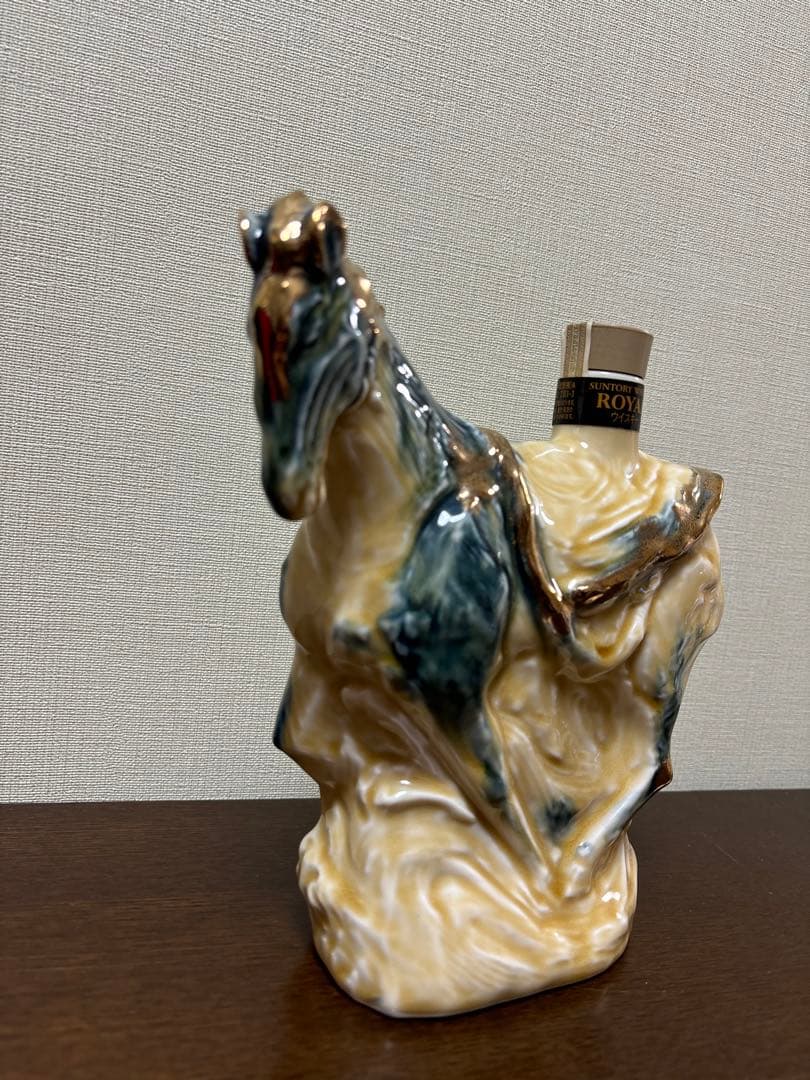 サントリー SUNTORY ローヤル 干支ボトル 馬 2014年 600ml