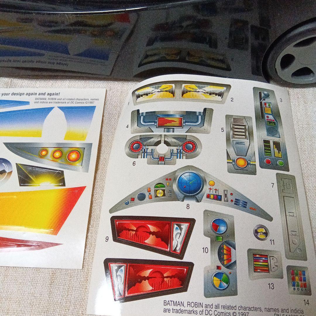 ミニカー BATMOBILE with Hidden Missile Launcher