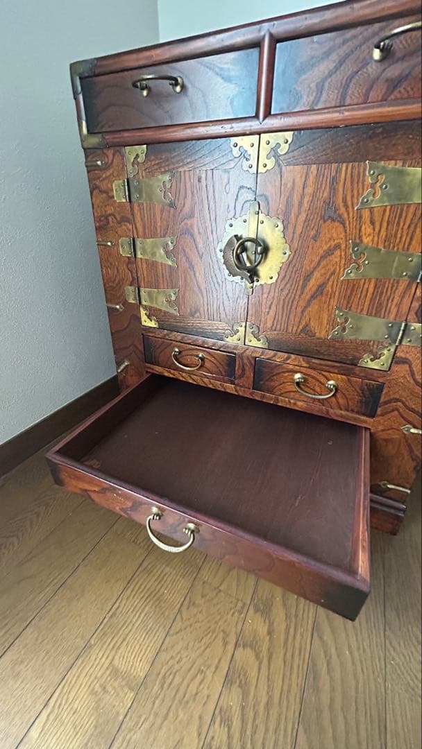 【12月限定値下げ】和箪笥 李朝箪笥 アンティーク家具 キャビネット