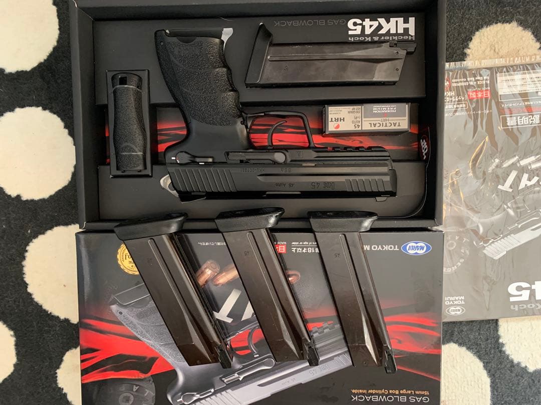 【美品お得】東京マルイ　HK45　カスタム品　予備マガジン３本　サバゲー未使用