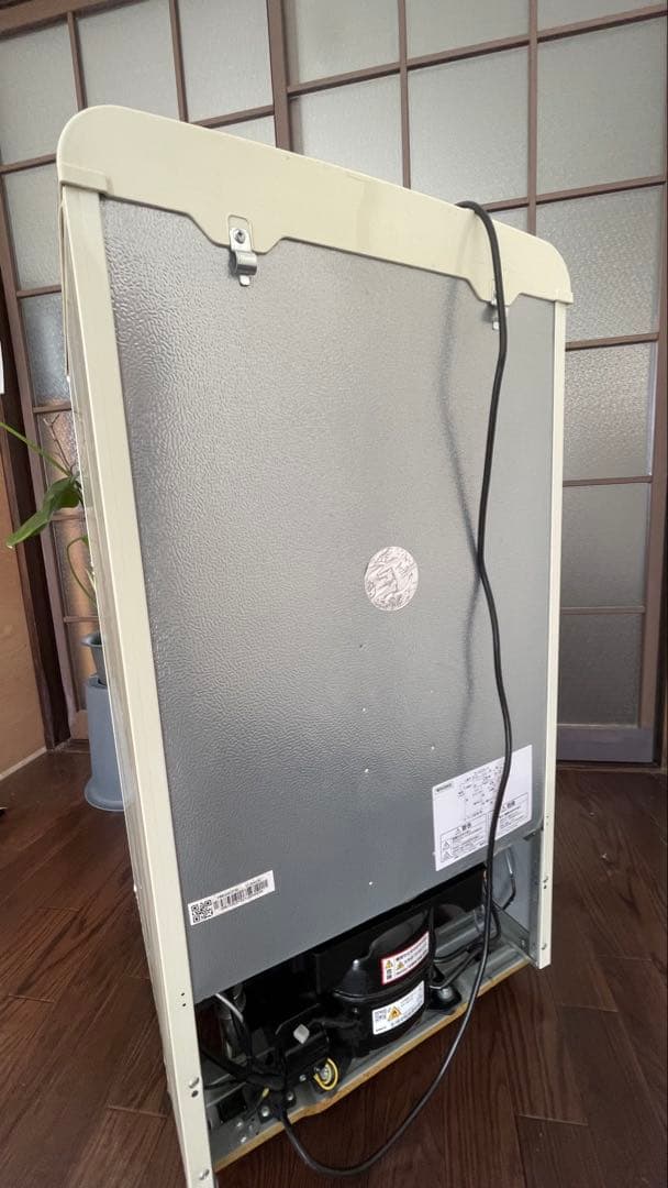 【週末値下げ】アイリスオーヤマ レトロ冷蔵庫 81L