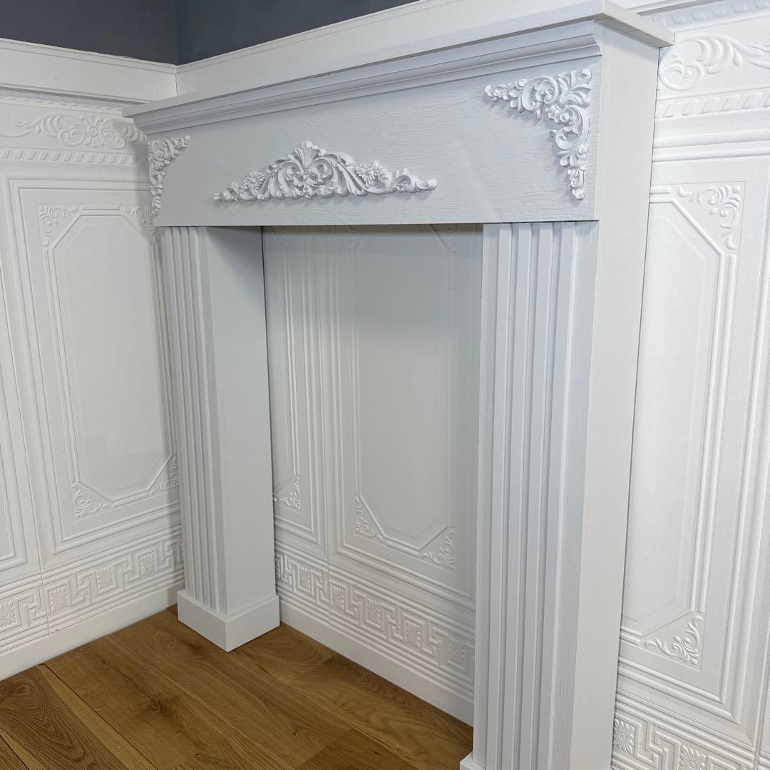 リーナマントルピース