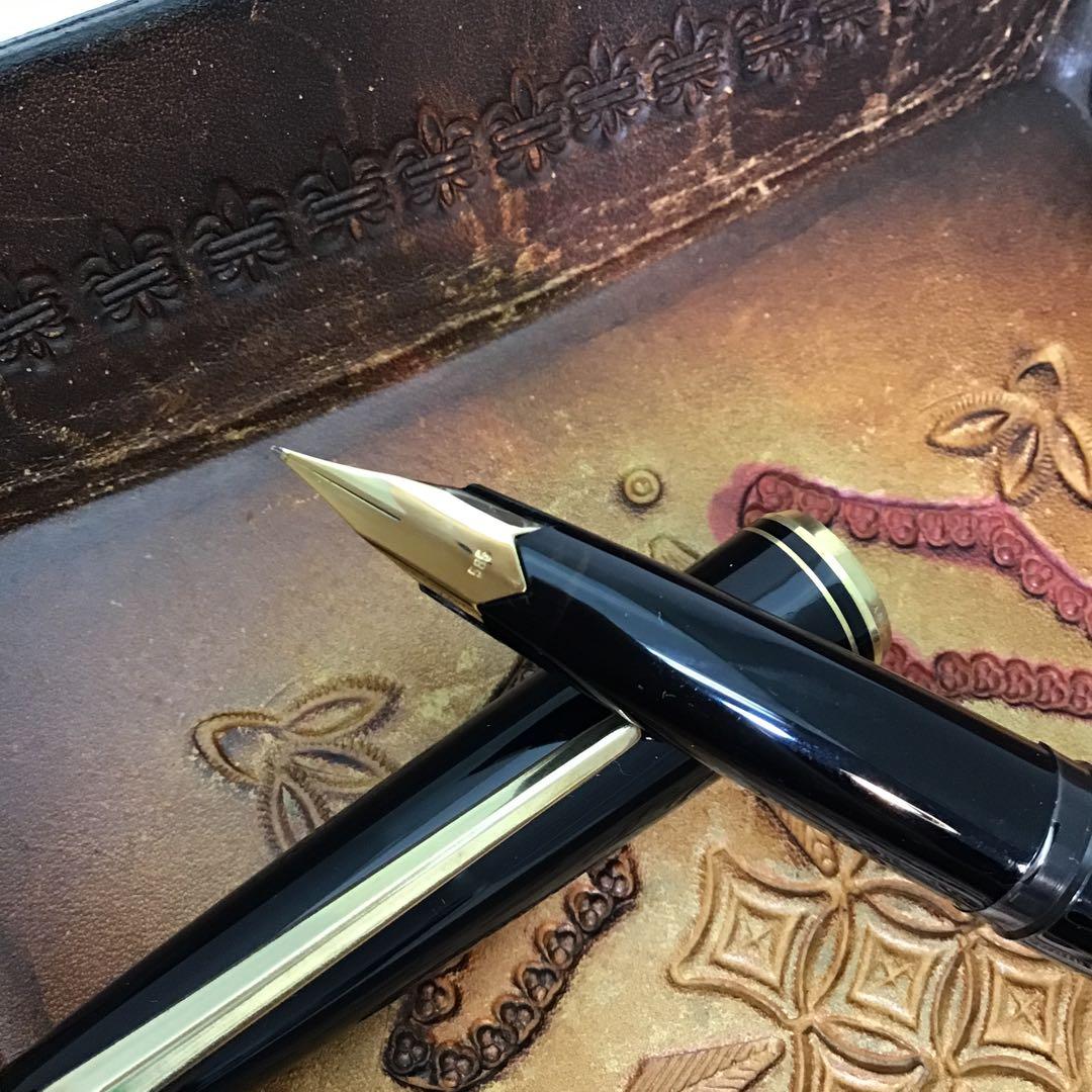 ❣️美品❣️MONTBLANCモンブラン　万年筆クラシックNO.221 14金ペンF