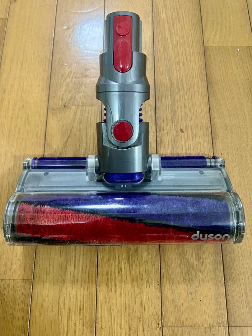 【美品】Dyson ダイソン cyclone V10 fluffy+ SV12