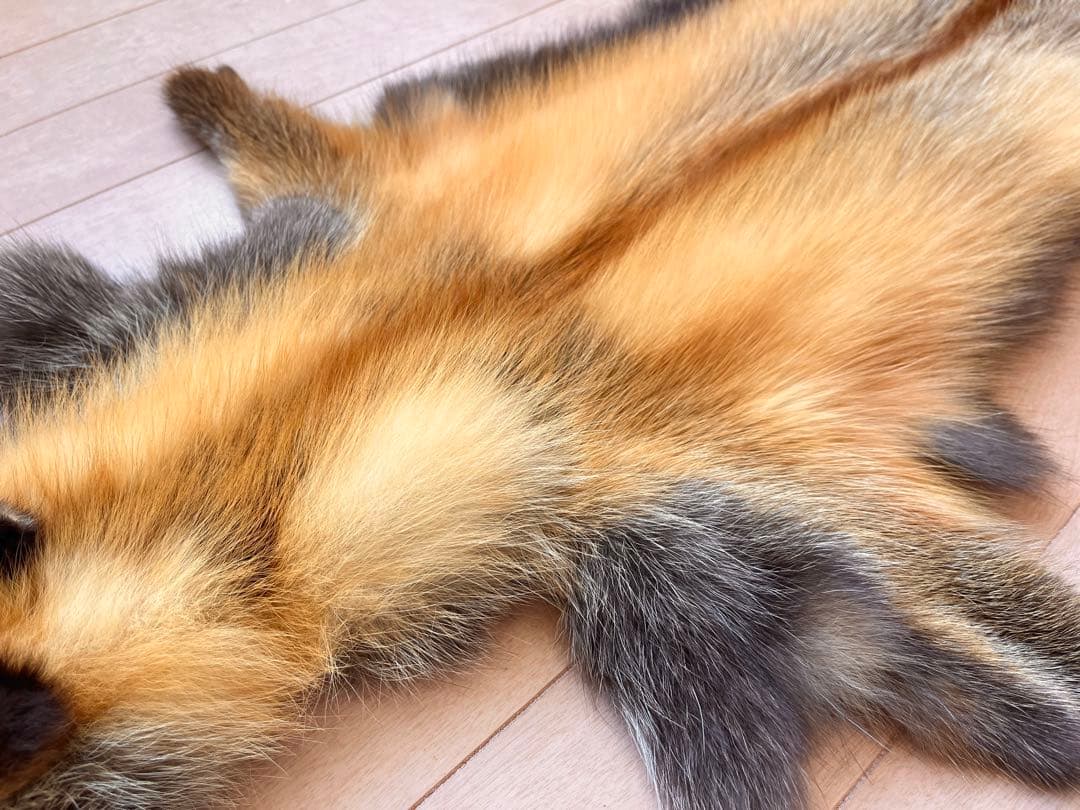 超希少 幻の十字ギツネ / クロスフォックス リアルファー C5★ラグ 毛皮