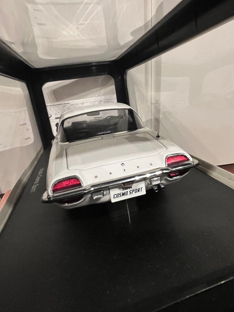 【レア】1/18 オートアート マツダ コスモスポーツ ホワイト ミニカー
