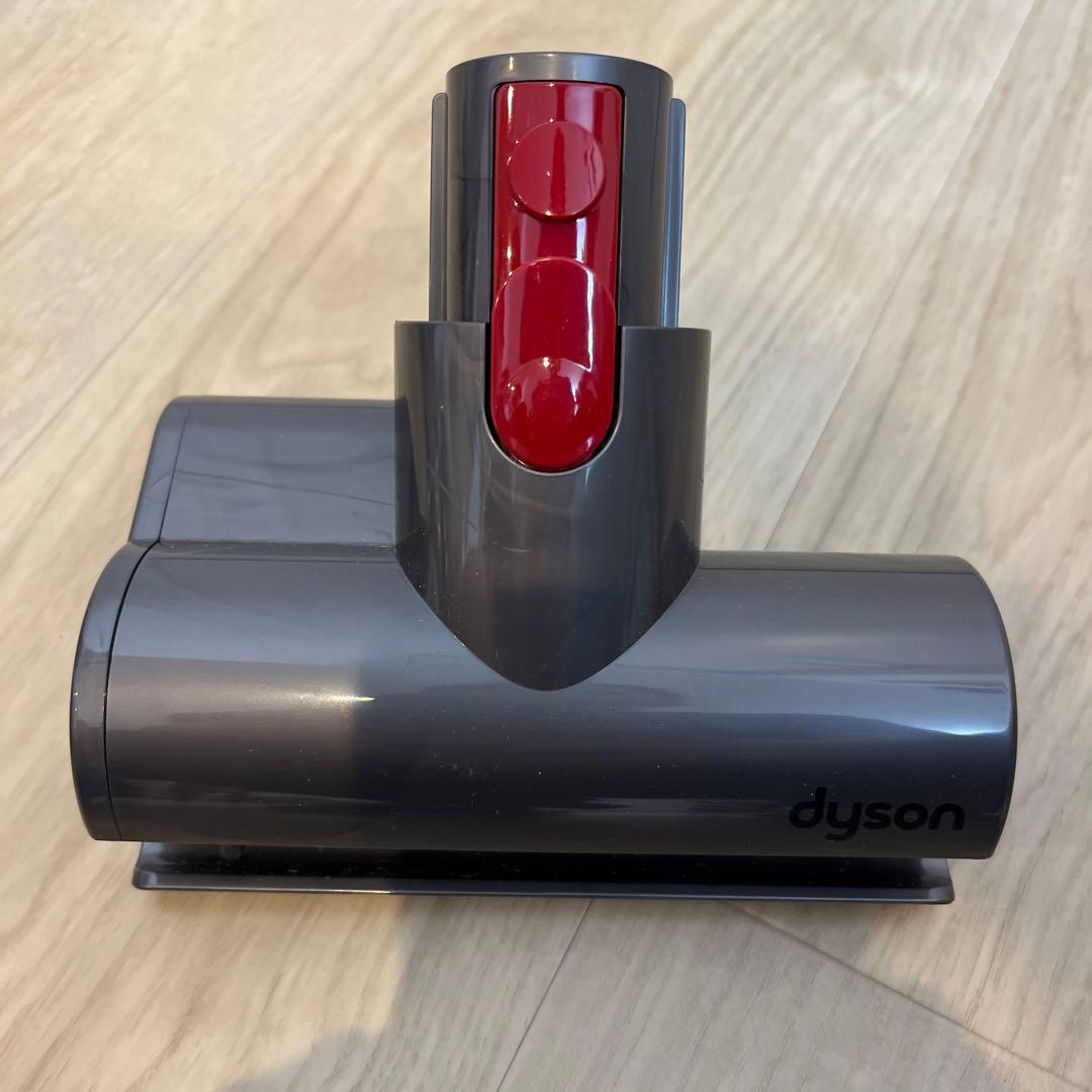 ダイソン　v7 fluffy スティッククリーナー