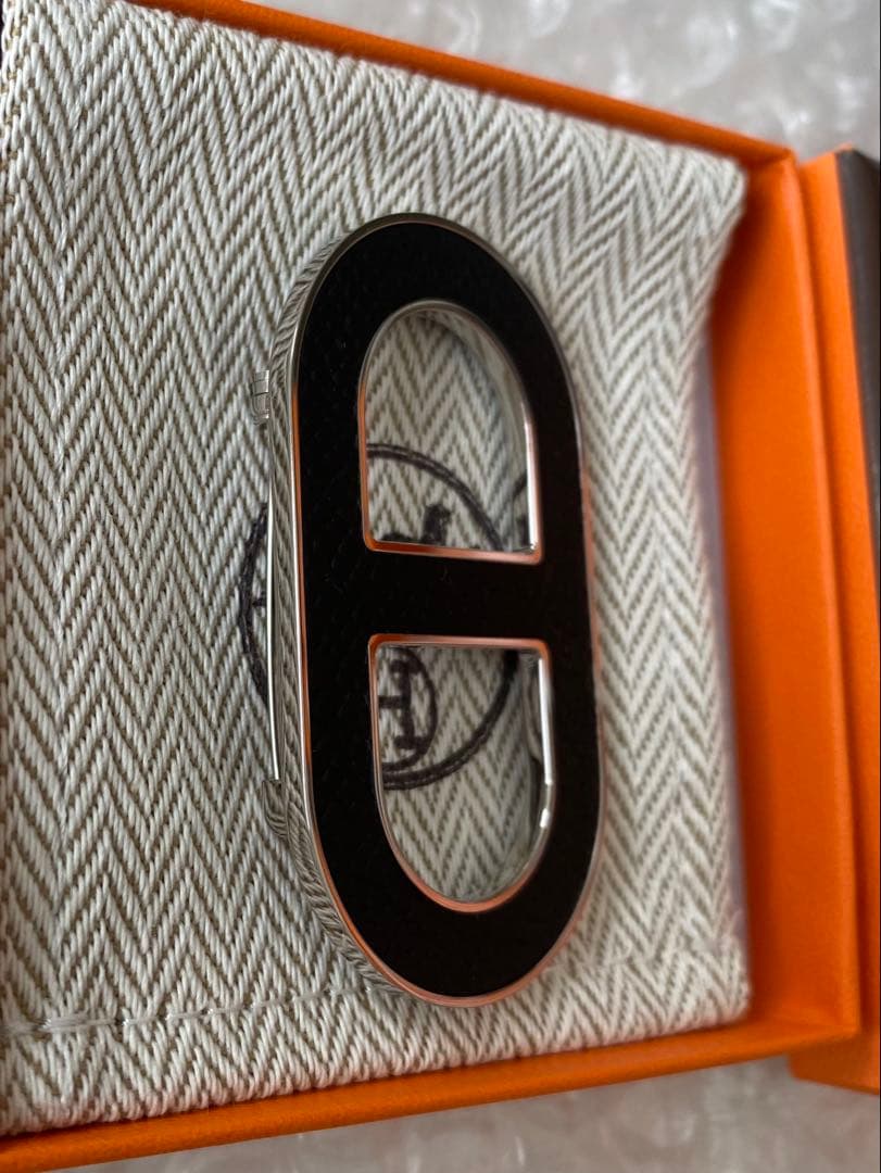 エルメス　ブローチ　シェーヌダンクル　黒　シルバー　エプソン　バッチ　新品本物