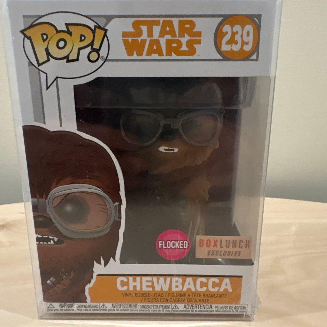 【新品　限定品含】Funko popスターウォーズフィギュア 4体　保護ケース付