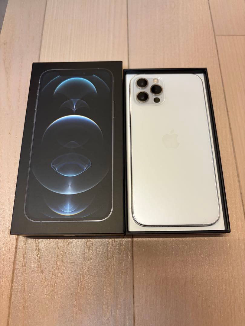 Apple iPhone 12 Pro シルバー 256g 本体 SIMフリー