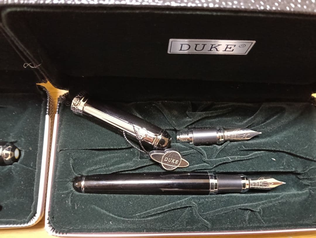 DUKE 万年筆、CROSSボールペン、他　計 7セット