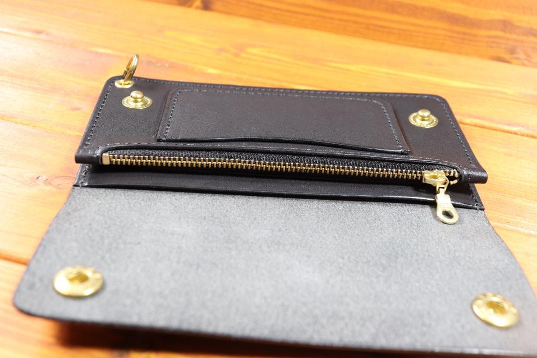 ロングトラッカーウォレット　真鍮　黒革　黒糸　栃木レザー