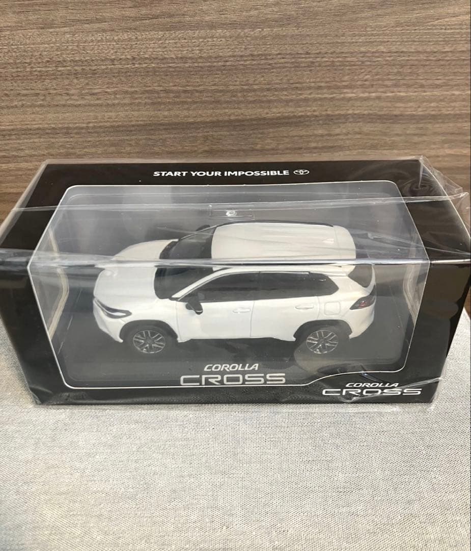 【トヨタ博物館正規品】新型 カローラクロス　カラーサンプル ホワイト色