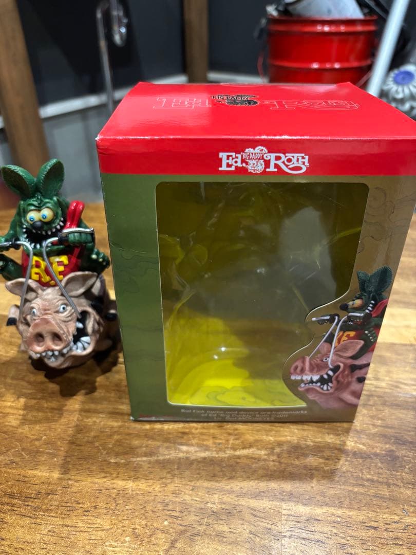 ラットフィンク フィギュア 豚乗り