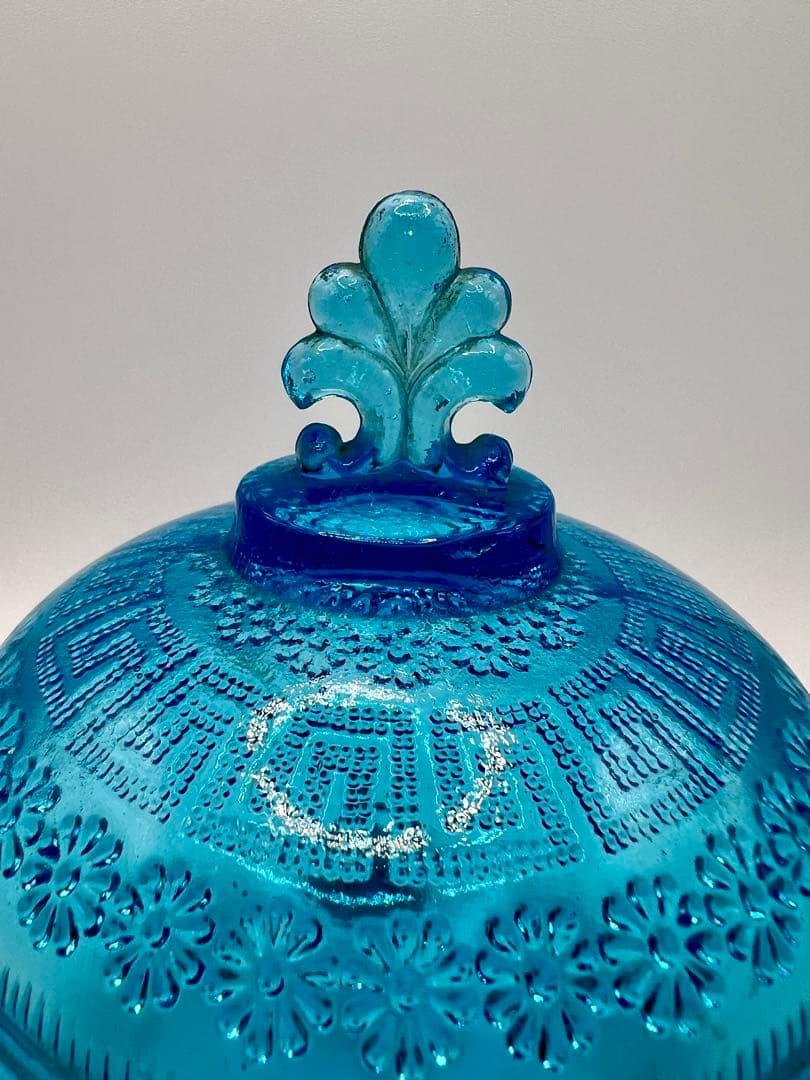 型ガラス蓋物　菓子器　キャンディポット　ボンボニエール　ウランガラス　大正ロマン