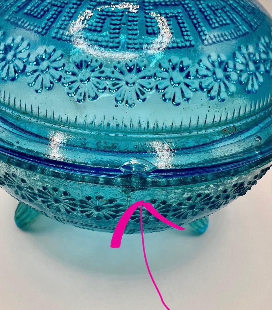 型ガラス蓋物　菓子器　キャンディポット　ボンボニエール　ウランガラス　大正ロマン