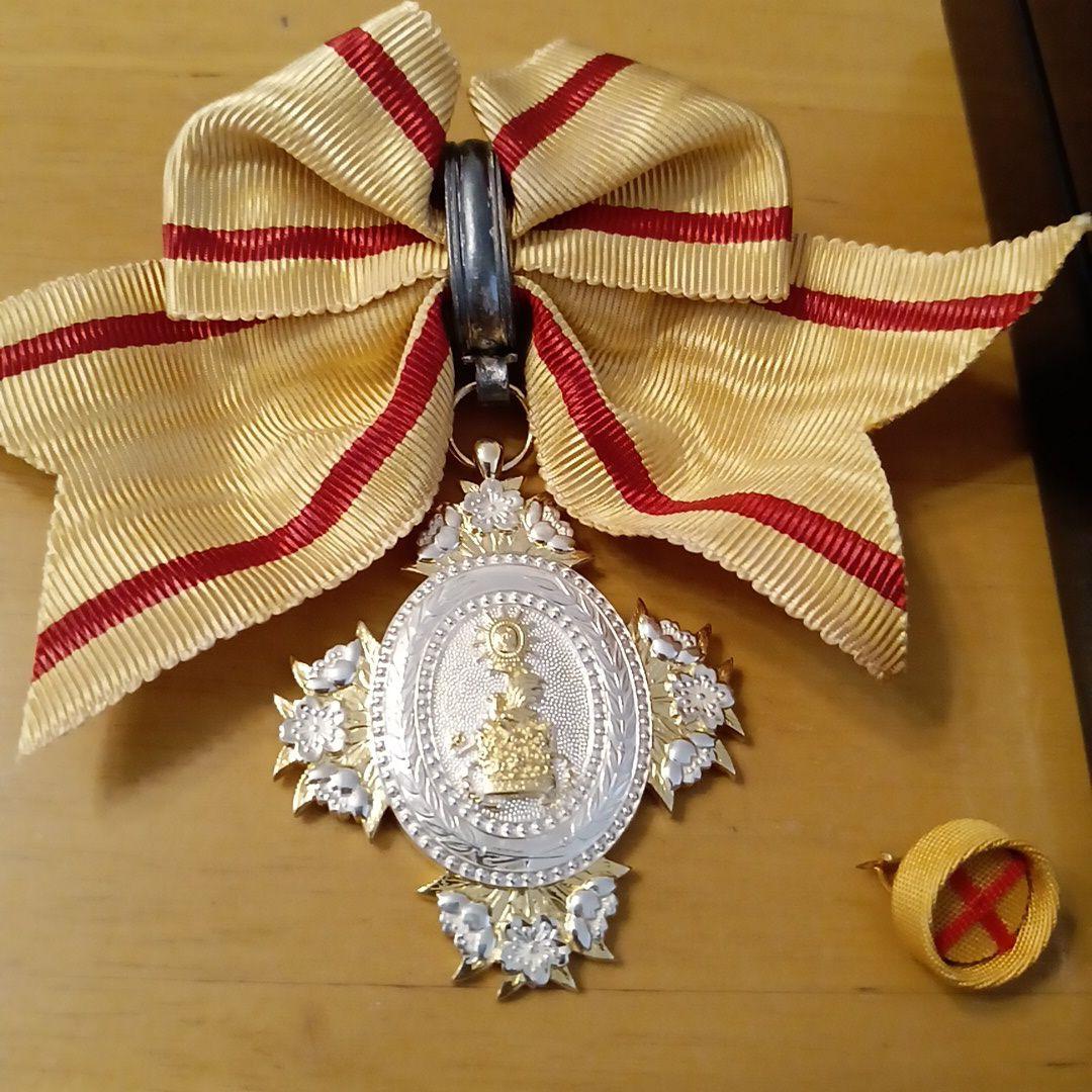 【激レア 美品!】勲七等宝冠章 明治勲章 略章 化粧箱入 本物保証　勲章 徽章